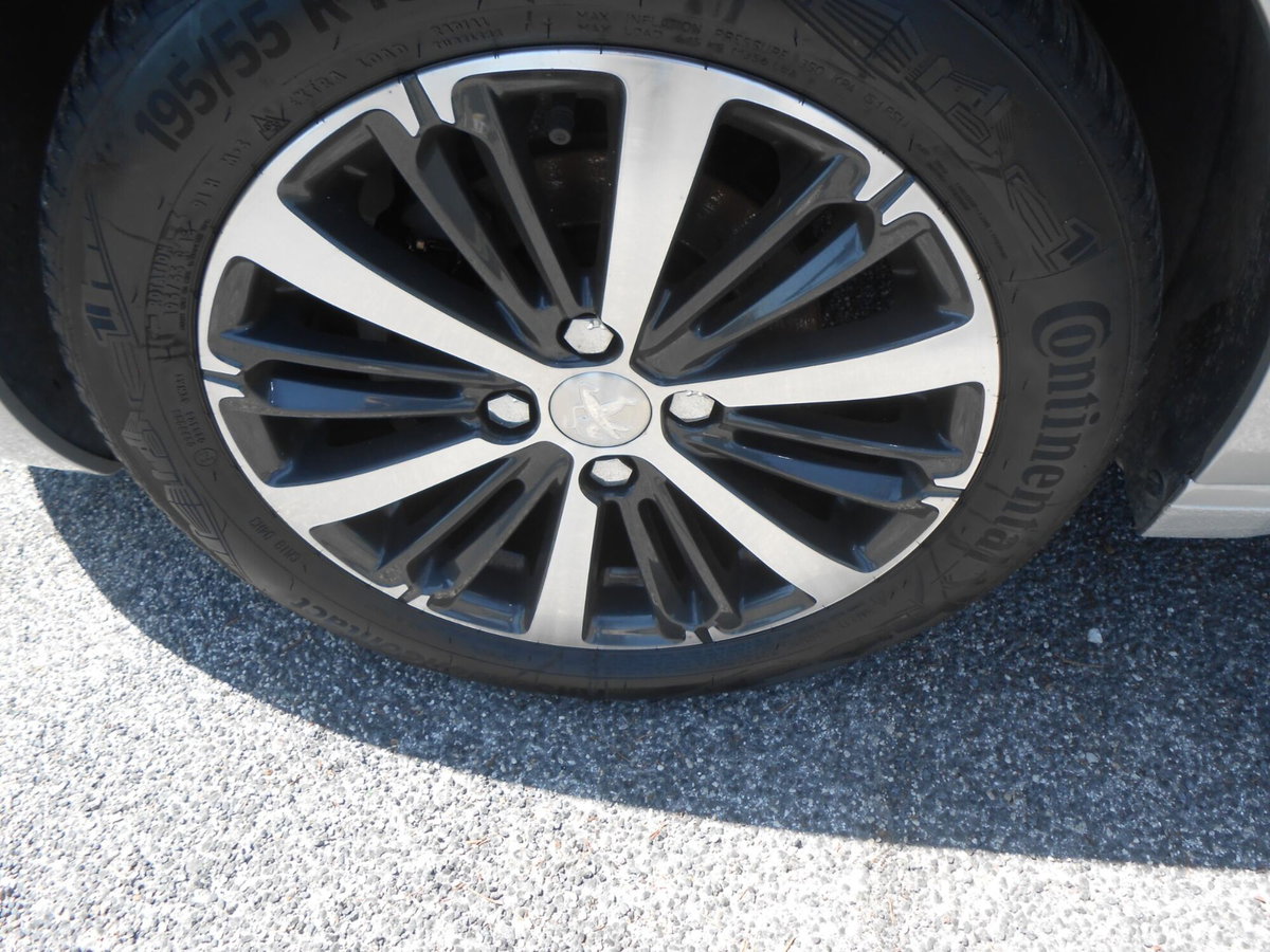 Peugeot 208 82 5 porte Allure (17)