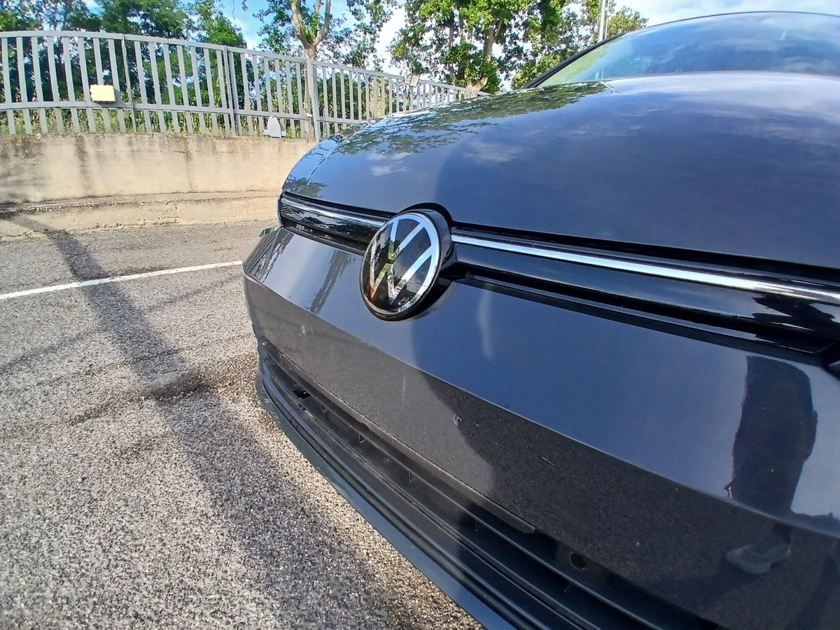 Volkswagen Golf 2.0 TDI DSG SCR Life (10)
