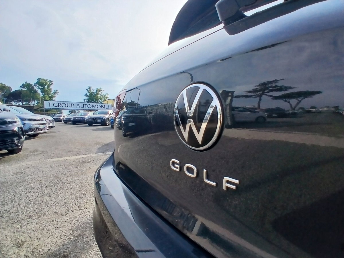 Volkswagen Golf 2.0 TDI DSG SCR Life (14)