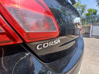 Opel Corsa 1.4 90CV 5 porte Black Edition (13)
