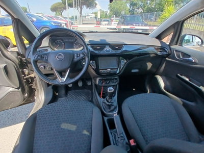 Opel Corsa 1.4 90CV 5 porte Black Edition (17)