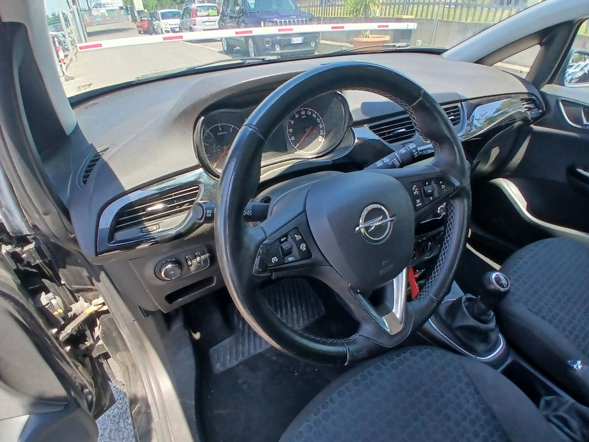 Opel Corsa 1.4 90CV 5 porte Black Edition (19)