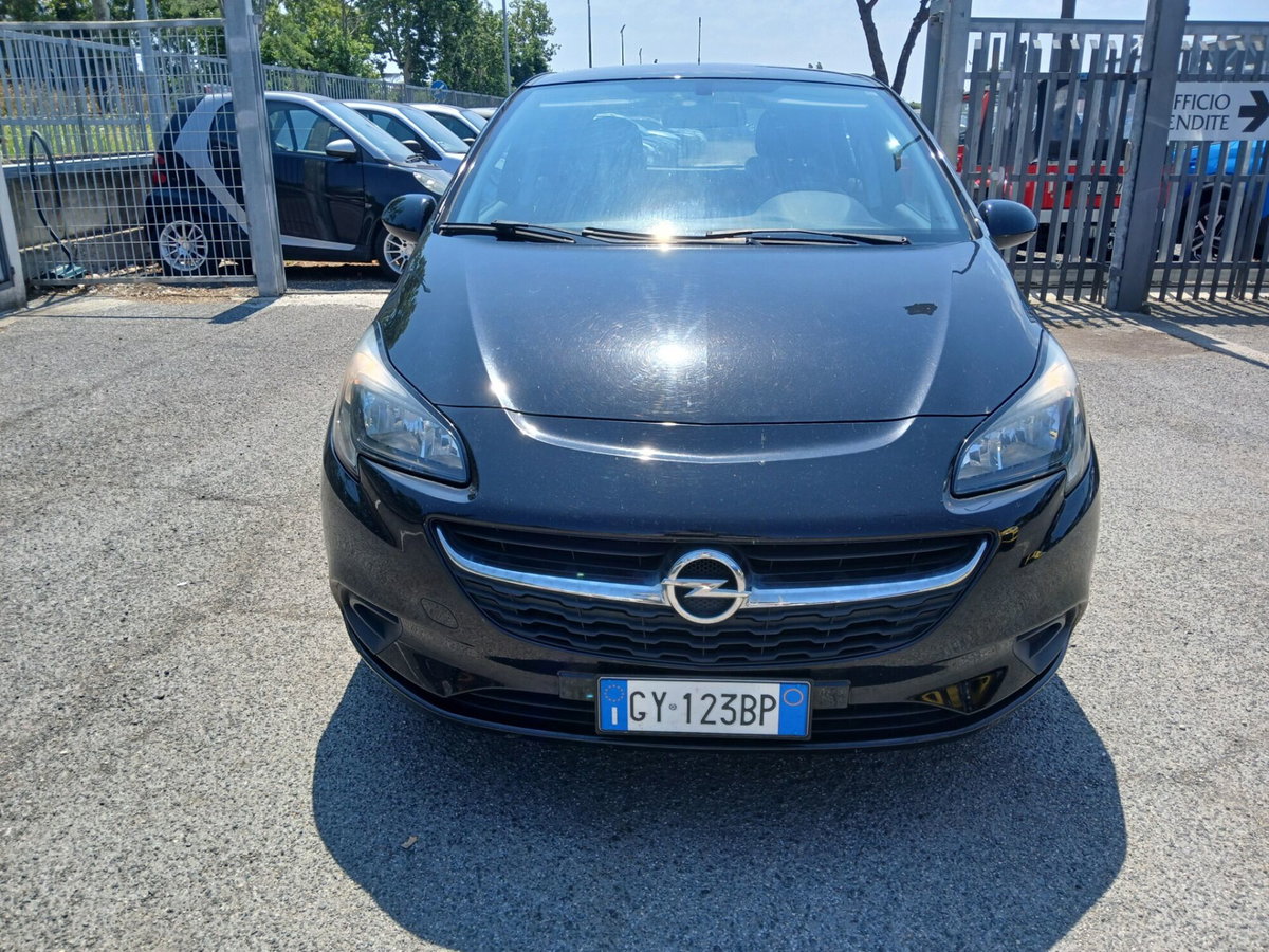 Opel Corsa 1.4 90CV 5 porte Black Edition (2)