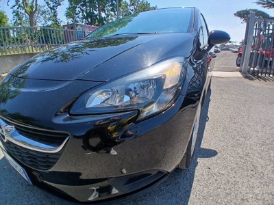 Opel Corsa 1.4 90CV 5 porte Black Edition (9)