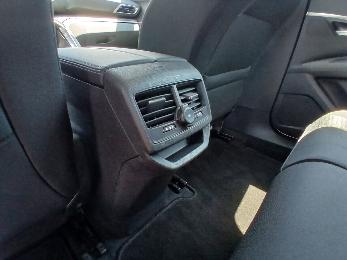 Peugeot 3008 BlueHDi 130 S&S EAT8 Active Pack (16)