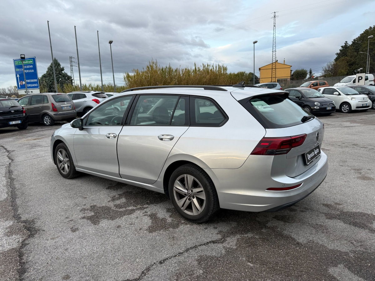 Volkswagen Golf Variant 2.0 TDI SCR DSG Style (3)