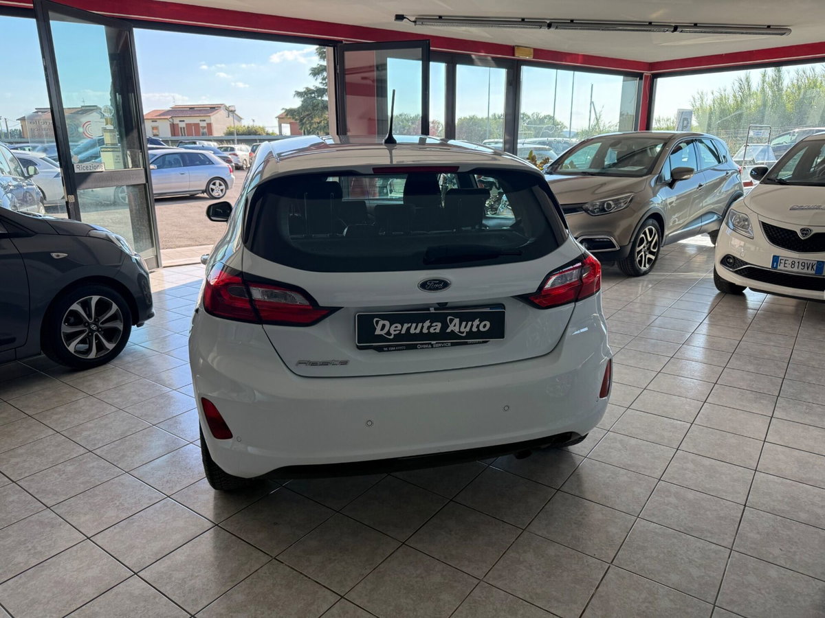 Ford Fiesta 1.1 75 CV 5 porte Titanium (4)