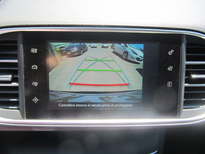 Peugeot 308 BlueHDi 120 S&S Allure (15)