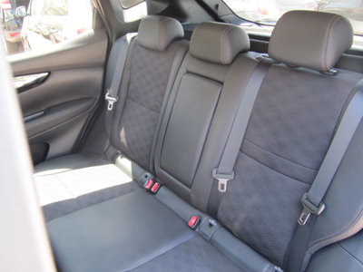 Nissan Qashqai 1.6 dCi 2WD Tekna (10)