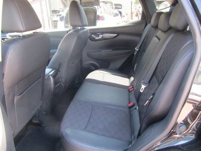 Nissan Qashqai 1.6 dCi 2WD Tekna (13)