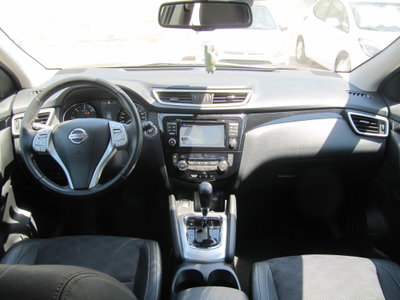 Nissan Qashqai 1.6 dCi 2WD Tekna (5)