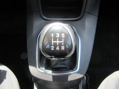 Ford Fiesta Plus 1.5 TDCi 75CV 5 porte (10)