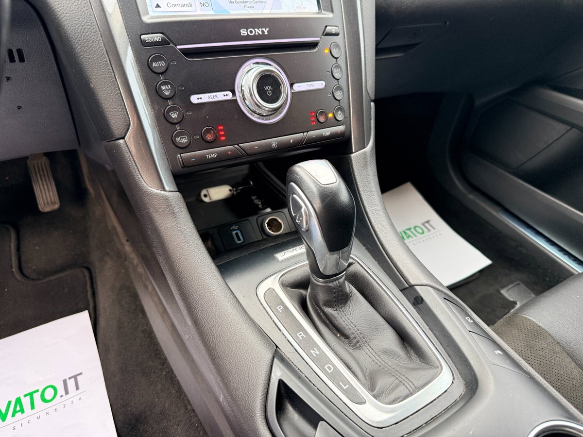 Ford Mondeo Full Hybrid 2.0 187 CV eCVT 4p. ST-Line Business (16)