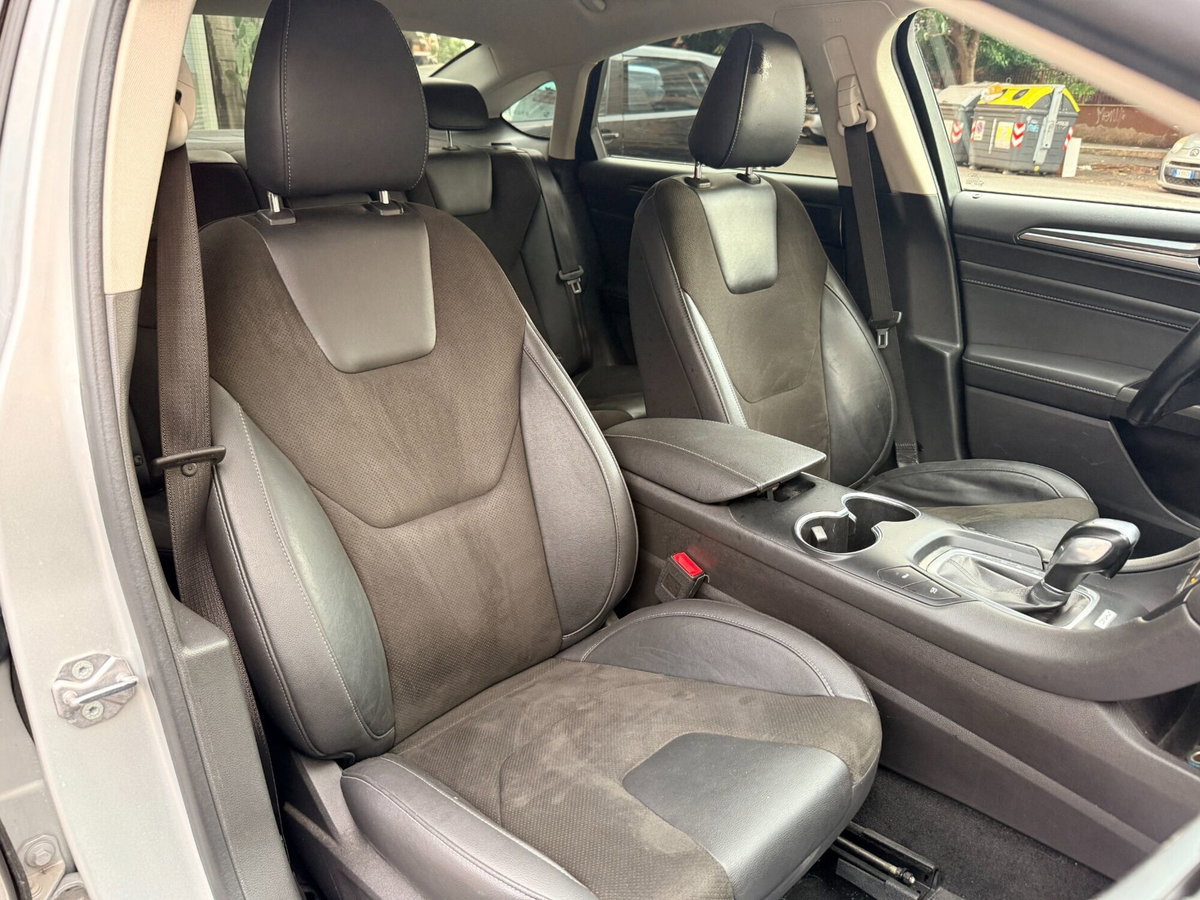 Ford Mondeo Full Hybrid 2.0 187 CV eCVT 4p. ST-Line Business (19)