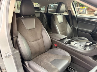 Ford Mondeo Full Hybrid 2.0 187 CV eCVT 4p. ST-Line Business (19)
