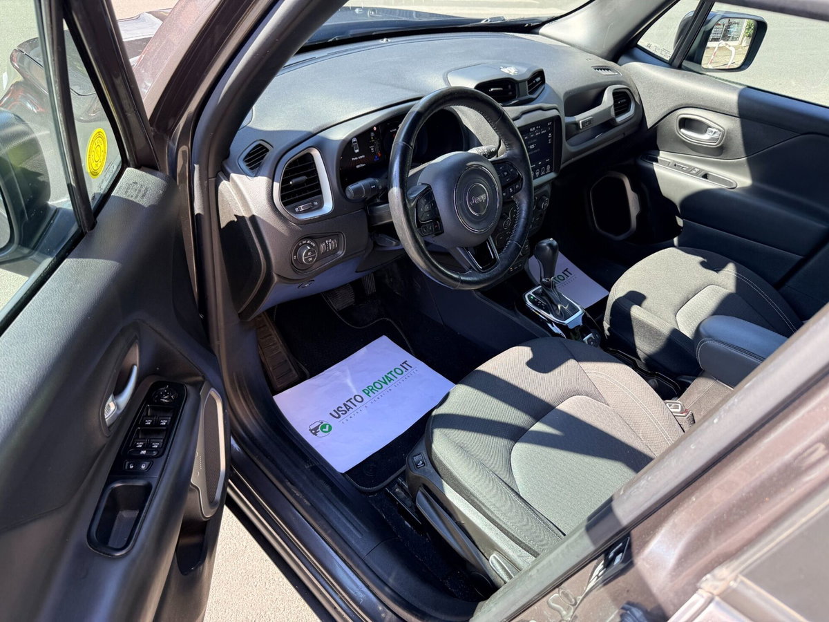 Jeep Renegade 1.3 T4 190CV PHEV 4xe AT6 Limited (10)