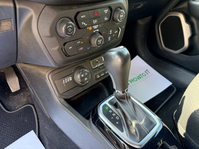 Jeep Renegade 1.3 T4 190CV PHEV 4xe AT6 Limited (14)