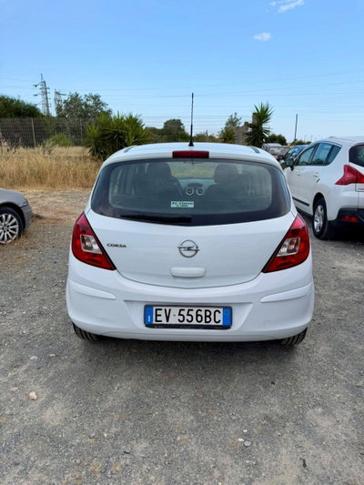 Opel Corsa 1.0 12V 5 porte Edition (8)