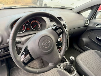 Opel Corsa 1.0 12V 5 porte Edition (9)