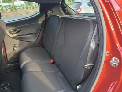 Lancia Ypsilon 1.2 69 CV 5 porte Silver (13)