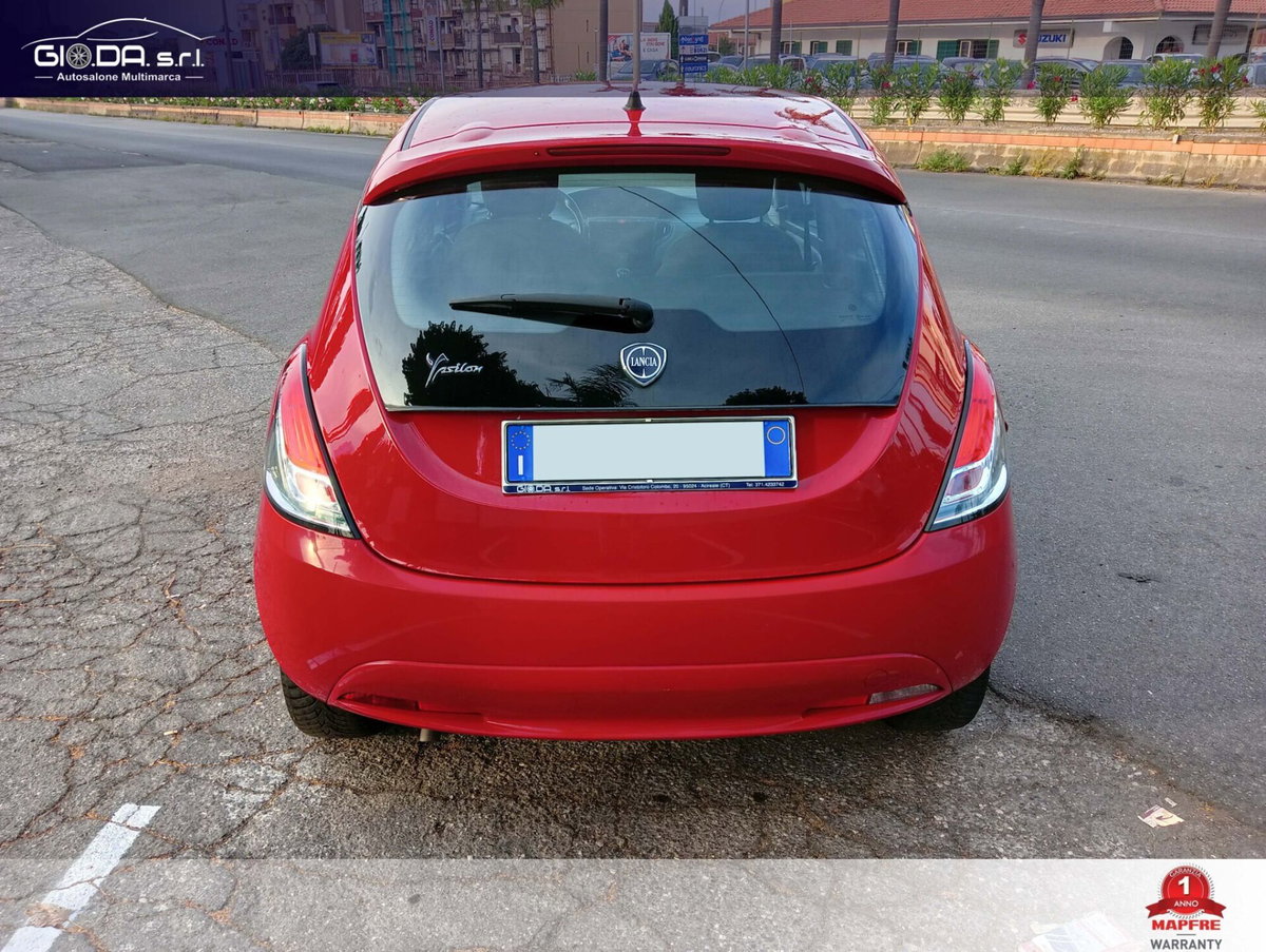 Lancia Ypsilon 1.2 69 CV 5 porte Silver (5)