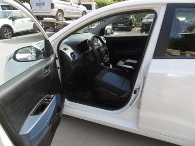 Hyundai i10 1.0 LPGI Econext Comfort (9)