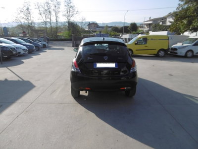Lancia Ypsilon 1.0 FireFly 5 porte S&S Hybrid Silver Plus (6)