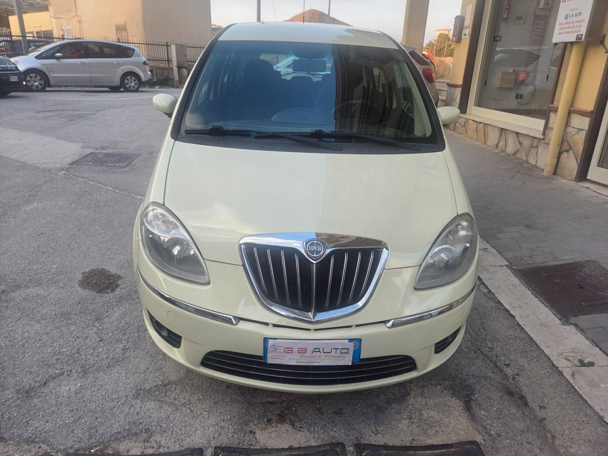 Lancia Musa 1.3 Multijet 16V 70 CV Argento (2)