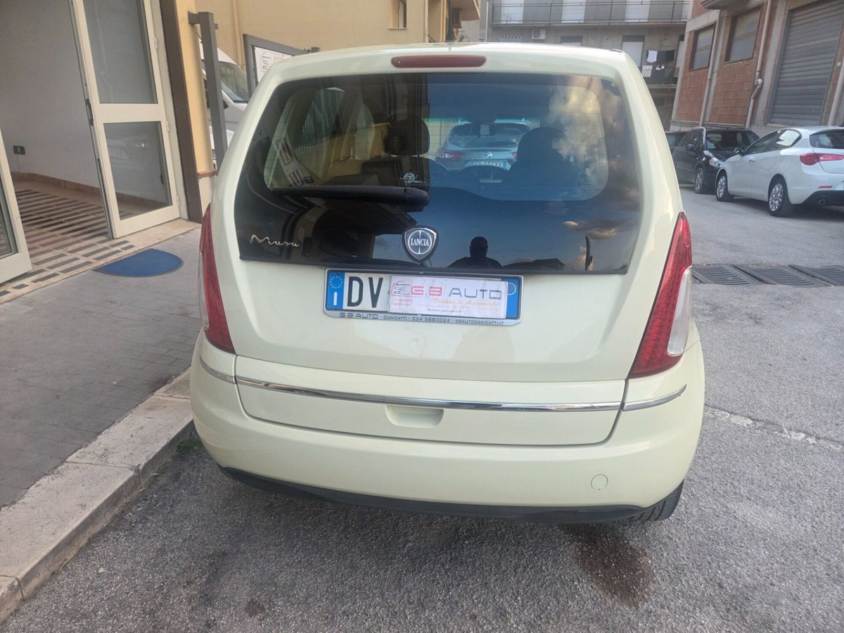 Lancia Musa 1.3 Multijet 16V 70 CV Argento (7)