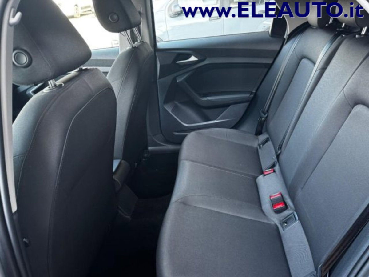 Audi A1 Sportback 25 TFSI S tronic Admired (14)