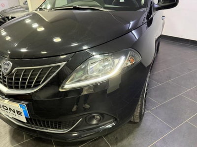 Lancia Ypsilon 1.0 FireFly 5 porte S&S Hybrid Gold Plus (3)