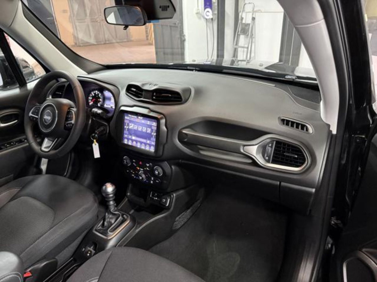Jeep Renegade 1.6 Mjt 130 CV Limited (9)