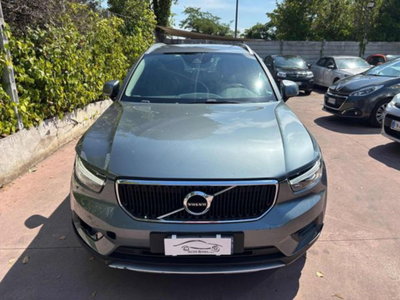 Volvo XC40 D3 AWD Geartronic R-design (2)