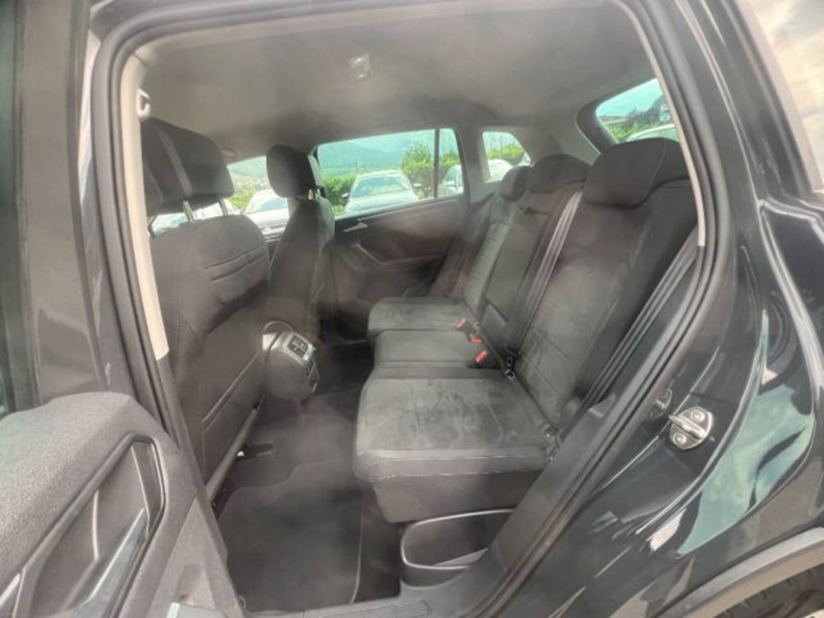 Volkswagen Tiguan 2.0 TDI 150 CV SCR DSG 4MOTION Elegance (10)
