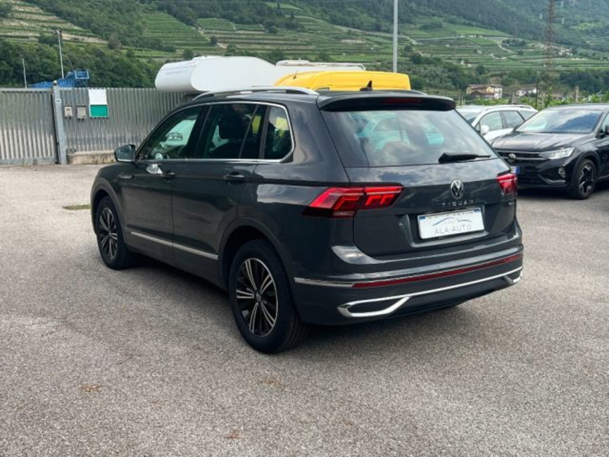 Volkswagen Tiguan 2.0 TDI 150 CV SCR DSG 4MOTION Elegance (6)