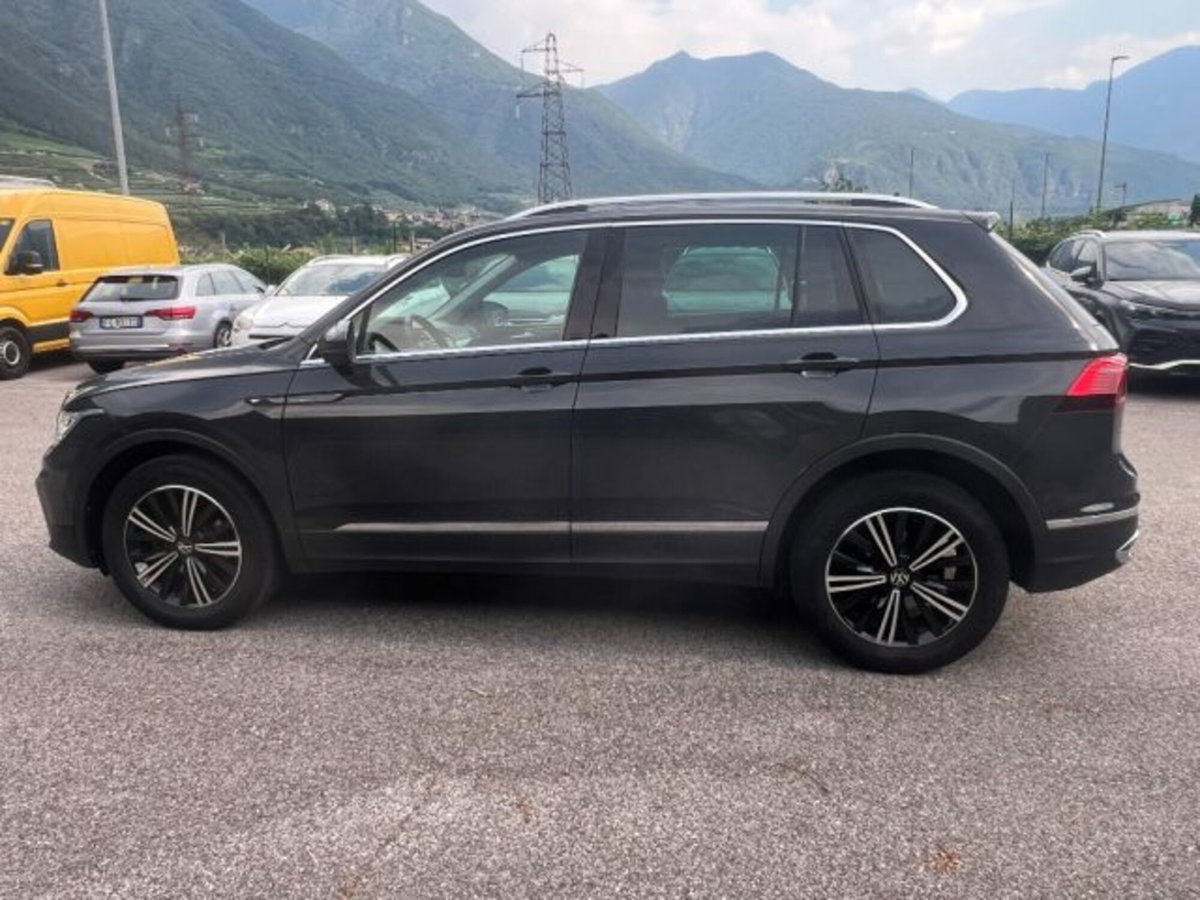 Volkswagen Tiguan 2.0 TDI 150 CV SCR DSG 4MOTION Elegance (7)