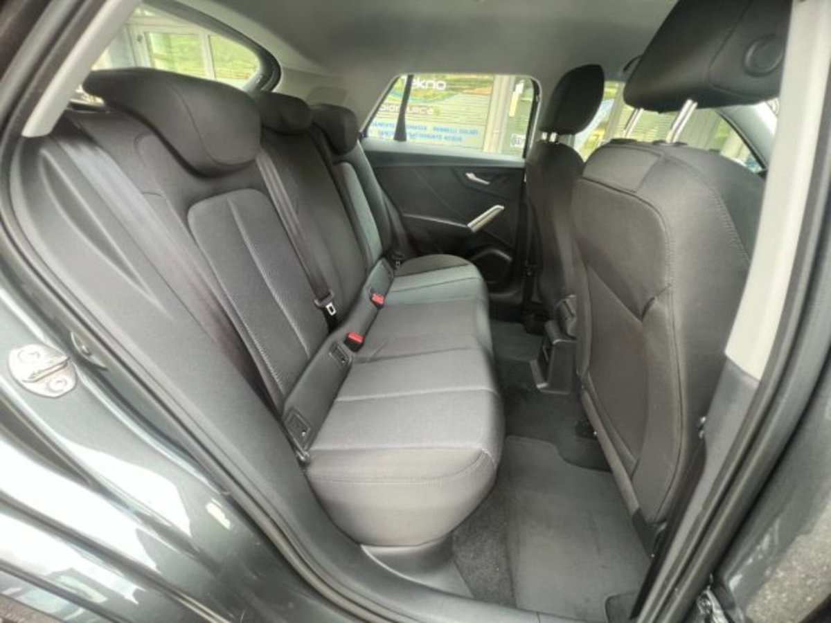 Audi Q2 Q2 35 TFSI S tronic S line Edition (11)