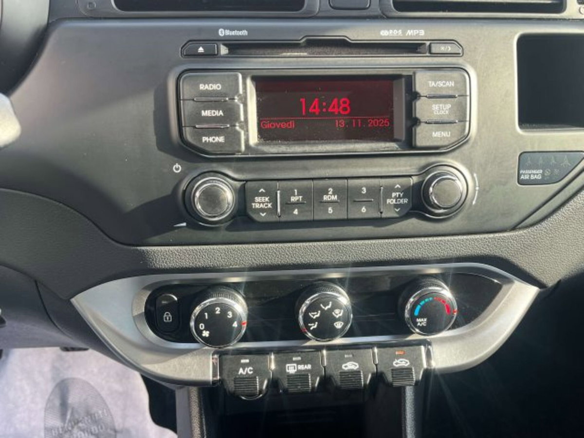 Kia Rio 1.2 CVVT 5p. ECO GPL Active (9)