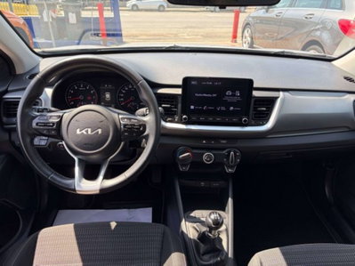 Kia Stonic 1.2 mpi Style gpl 82cv (9)
