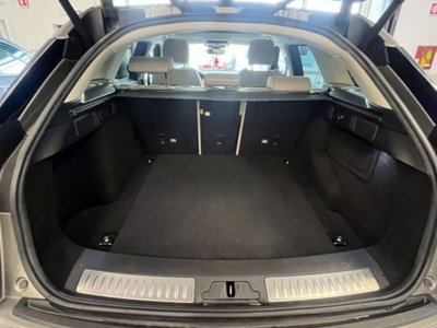 Land Rover Range Rover Velar 2.0D I4 240 CV HSE (3)