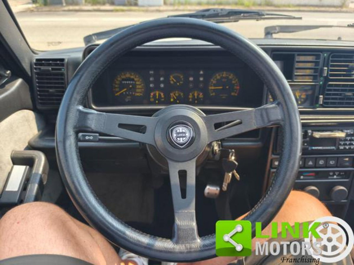 Lancia Delta turbo HF integrale (13)