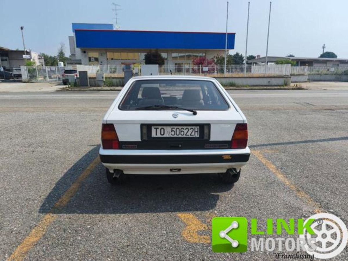 Lancia Delta turbo HF integrale (6)