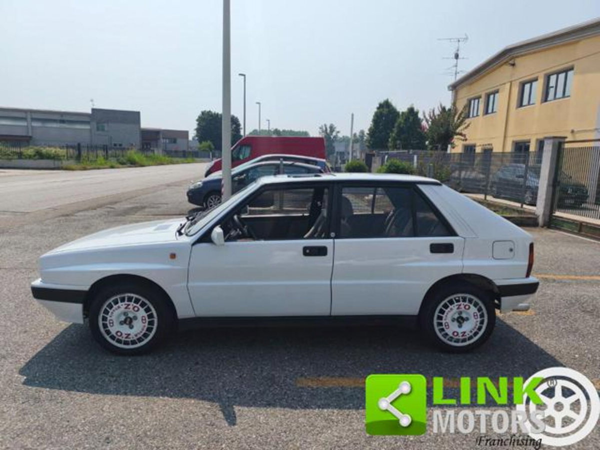 Lancia Delta turbo HF integrale (8)