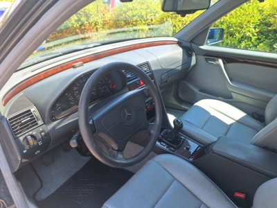 Mercedes-Benz Classe C 250 turbodiesel cat Elegance (14)