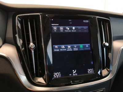 Volvo V60 B4 Geartronic Momentum Business Pro (13)