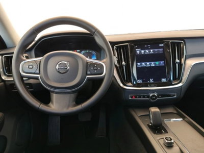 Volvo V60 B4 Geartronic Momentum Business Pro (8)