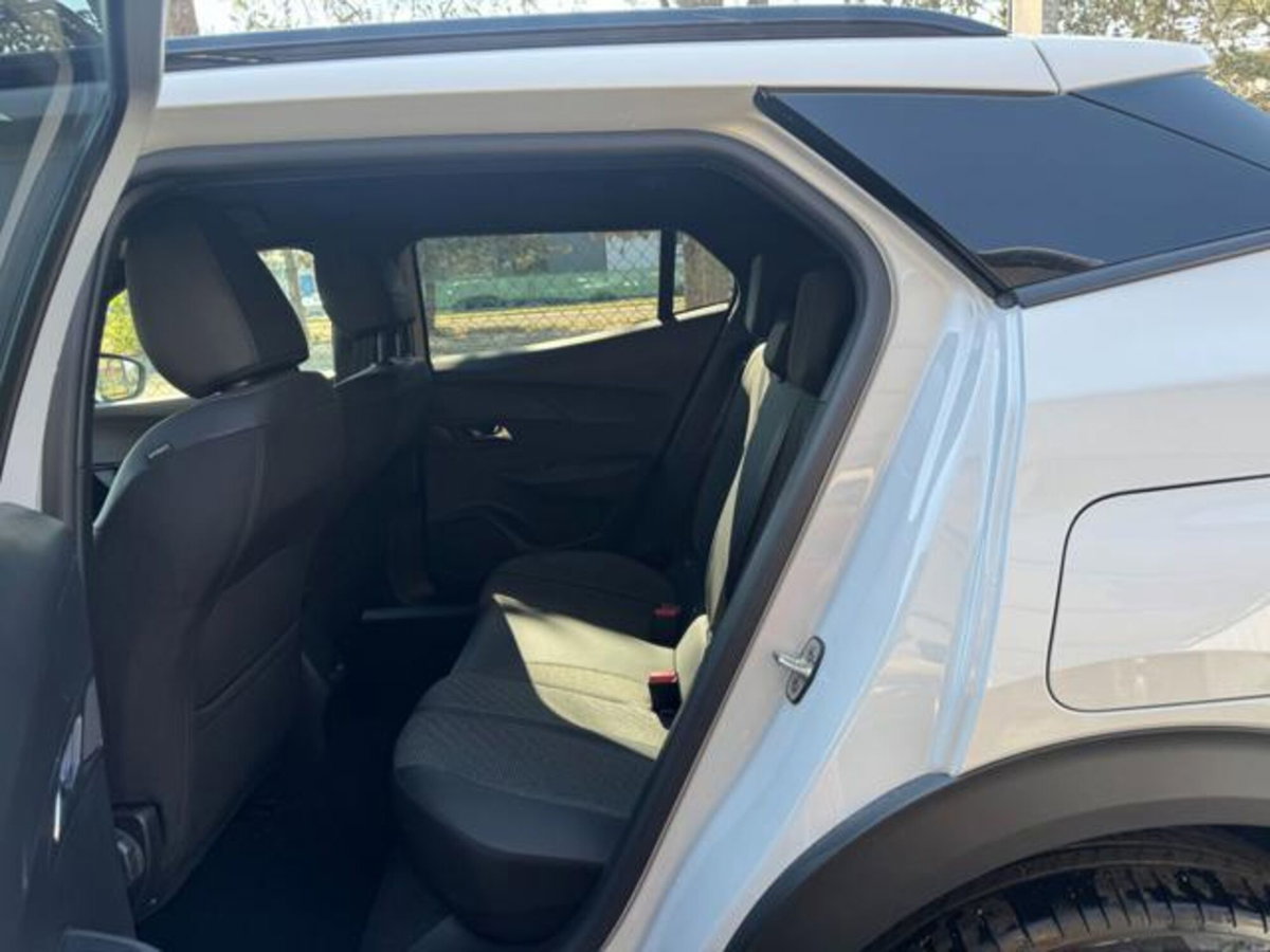 Peugeot 2008 1.2 hybrid Allure 145cv e-dcs6 (6)