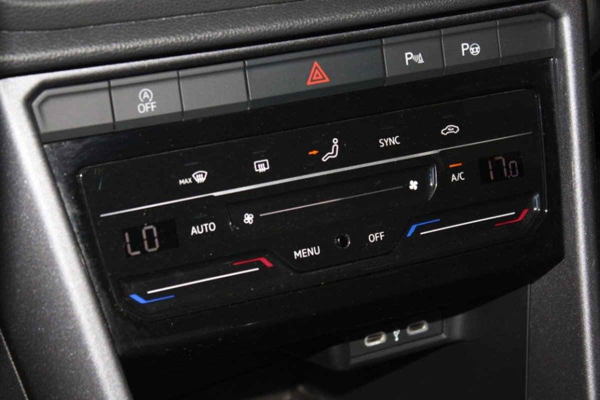 Volkswagen T-Roc 1.0 TSI Style (12)