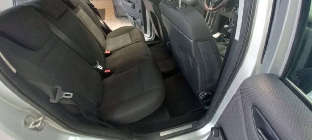 Mercedes-Benz Classe A 160 AUTOMATIC Premium (7)