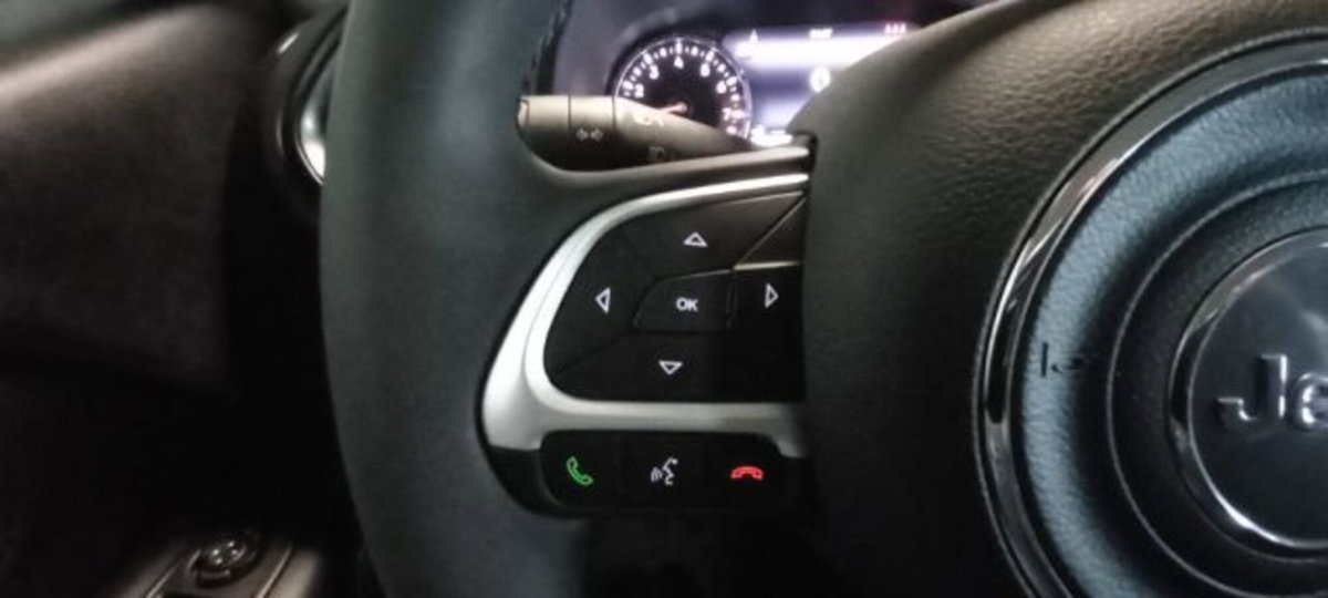 Jeep Renegade 1.5 Turbo T4 MHEV Limited (12)